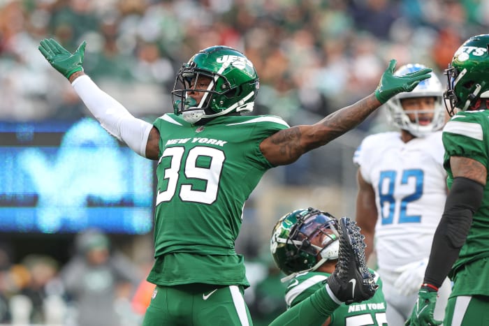 Safety Will Parks celebrates in a game against the Lions